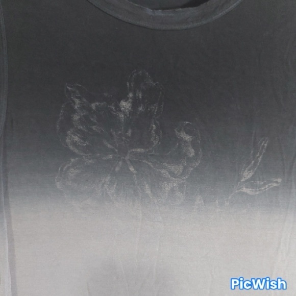 Soft, long, loose fitting tank top - Picture 3 of 4